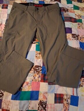 Wrangler All Terrain Gear Khaki Pants Mens Sz. 38X32
